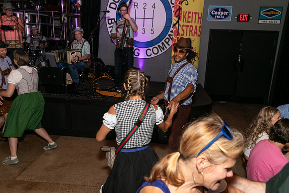 DCDB-Oktoberfest-390-20240921-DD4_7236