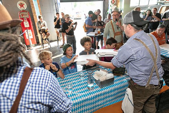 DCDB-Oktoberfest-59-20240921-DD4_6846