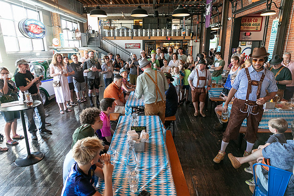 DCDB-Oktoberfest-37-20240921-DD4_6821