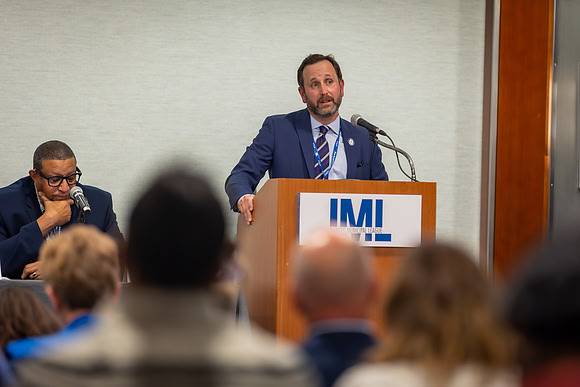 1095_IML 2025