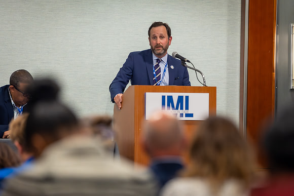 1096_IML 2025