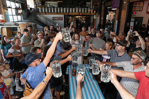 DCDB-Oktoberfest-176-20240921-DD4_6980
