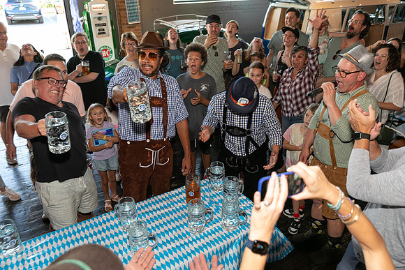 DCDB-Oktoberfest-214-20240921-DD4_7018