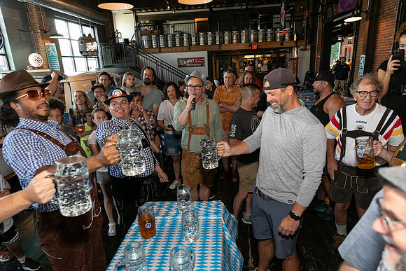 DCDB-Oktoberfest-204-20240921-DD4_7008