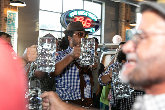 DCDB-Oktoberfest-188-20240921-DD4_6992
