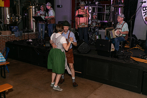 DCDB-Oktoberfest-387-20240921-DD4_7233