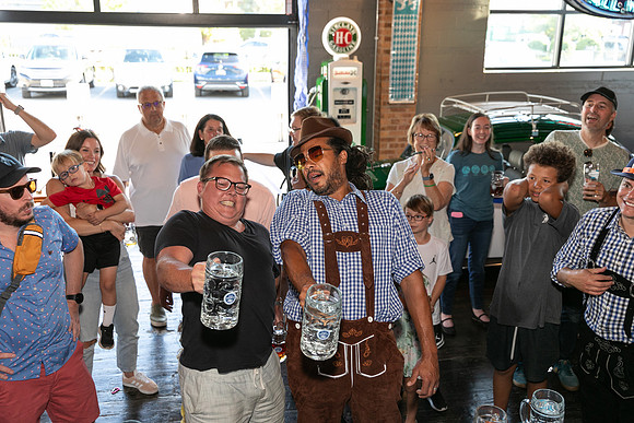 DCDB-Oktoberfest-217-20240921-DD4_7021