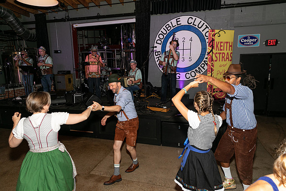 DCDB-Oktoberfest-399-20240921-DD4_7246