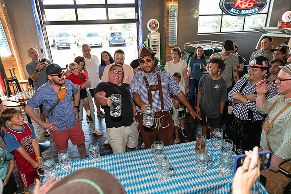DCDB-Oktoberfest-220-20240921-DD4_7024