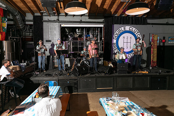DCDB-Oktoberfest-356-20240921-DD4_7193