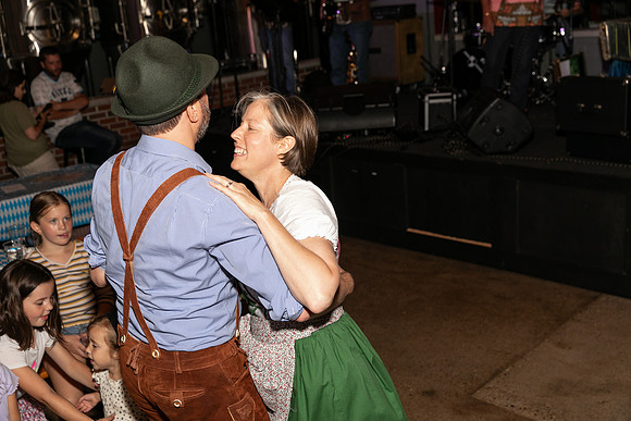 DCDB-Oktoberfest-396-20240921-DD4_7243