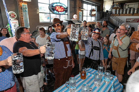 DCDB-Oktoberfest-206-20240921-DD4_7010