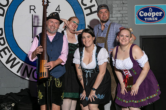 DCDB-Oktoberfest-313-20240921-DD4_7137