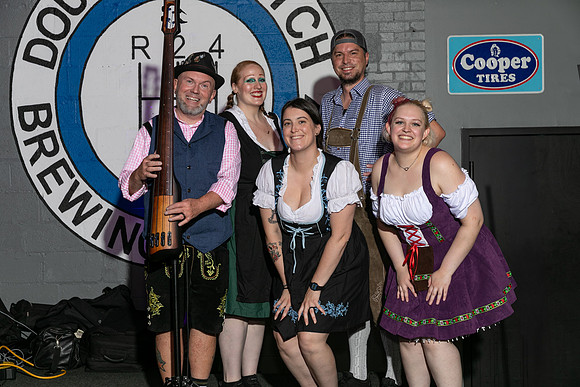 DCDB-Oktoberfest-307-20240921-DD4_7131