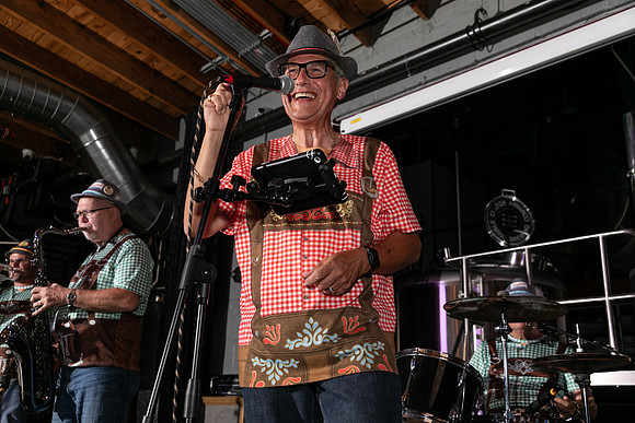 DCDB-Oktoberfest-364-20240921-DD4_7203