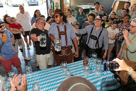 DCDB-Oktoberfest-216-20240921-DD4_7020