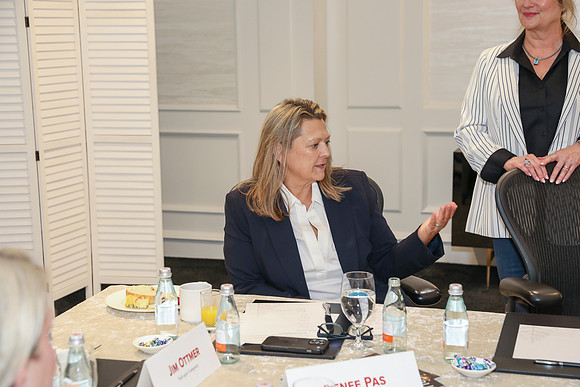 DOY-Roundtable-250517-DD4_5926