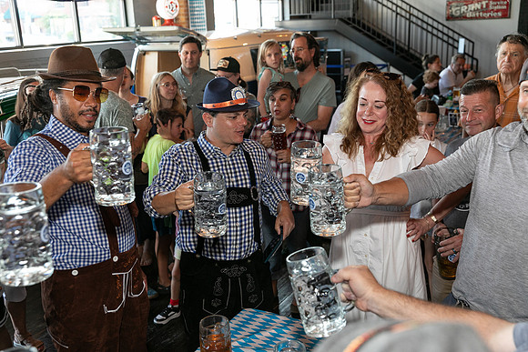 DCDB-Oktoberfest-187-20240921-DD4_6991