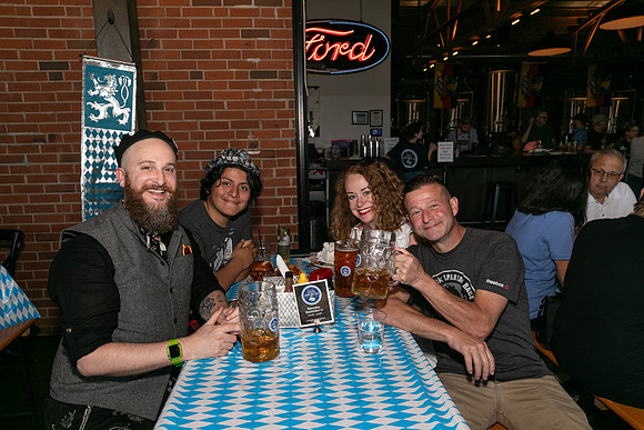 DCDB-Oktoberfest-22-20240921-DD4_6805