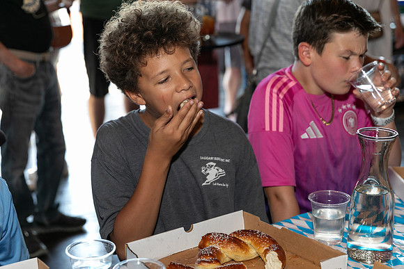 DCDB-Oktoberfest-128-20240921-DD4_6927