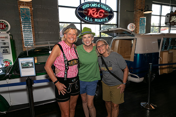 DCDB-Oktoberfest-20-20240921-DD4_6802