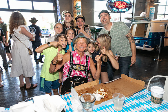 DCDB-Oktoberfest-166-20240921-DD4_6969