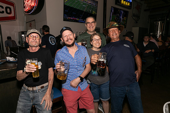 DCDB-Oktoberfest-13-20240921-DD4_6792