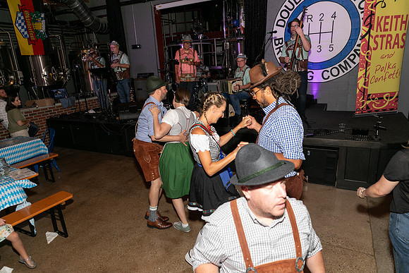 DCDB-Oktoberfest-379-20240921-DD4_7225
