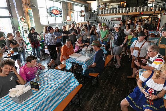 DCDB-Oktoberfest-54-20240921-DD4_6841