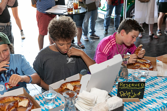 DCDB-Oktoberfest-68-20240921-DD4_6856