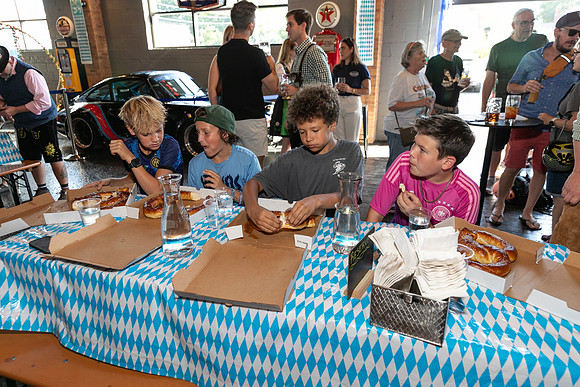 DCDB-Oktoberfest-121-20240921-DD4_6920