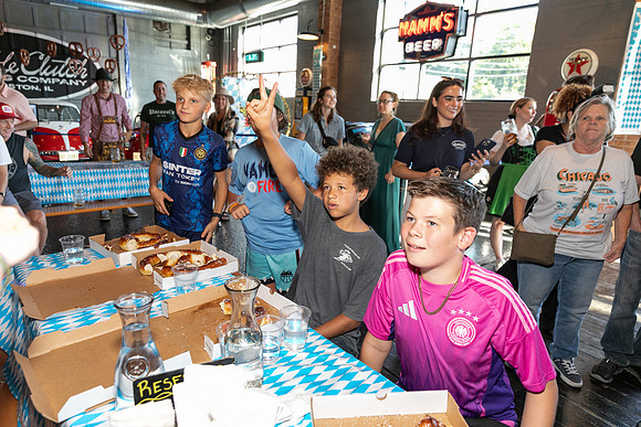 DCDB-Oktoberfest-161-20240921-DD4_6964