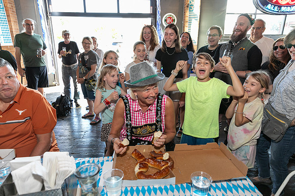 DCDB-Oktoberfest-83-20240921-DD4_6873