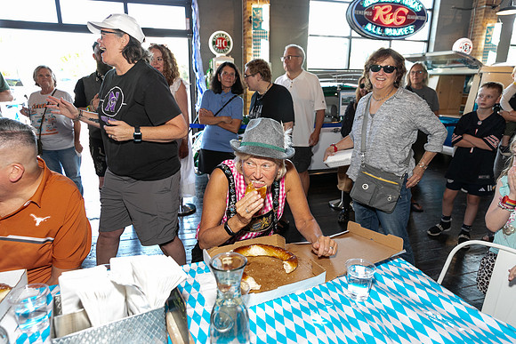 DCDB-Oktoberfest-105-20240921-DD4_6898